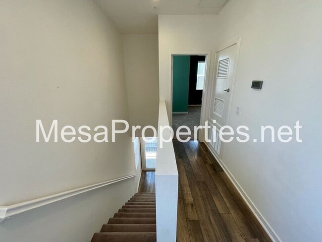 Building Photo - 8870 Camphor Ave