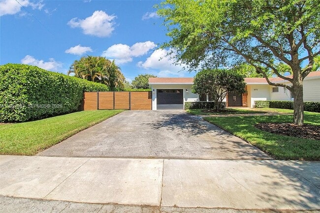 Building Photo - 8975 SW 83rd St