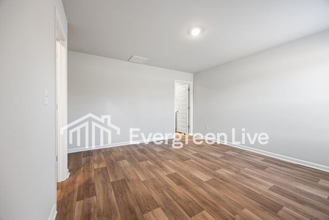 Building Photo - 1234 Willow Oaks Wy