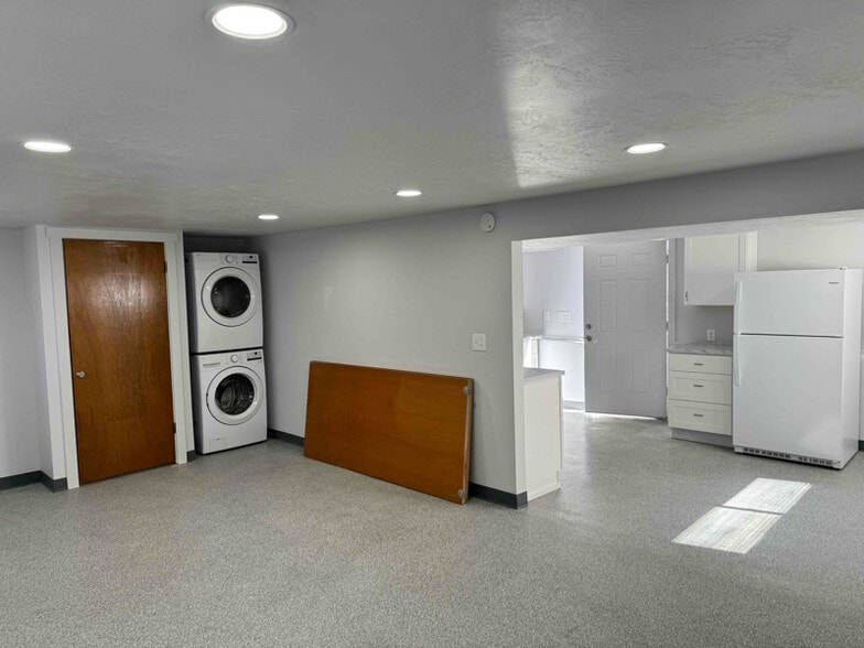 Building Photo - 397 Isgreen Cir