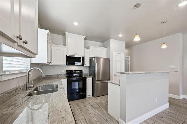 Building Photo - 2207 Henry St