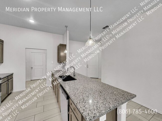 Building Photo - 5825 Urbana Pl