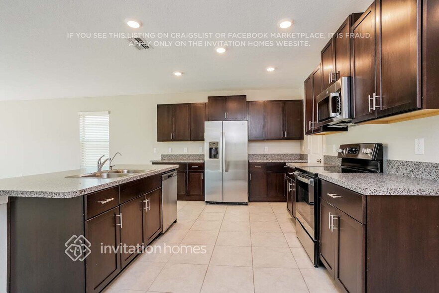 Building Photo - 1465 Flower Dust Dr