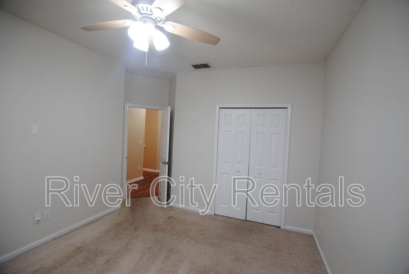 Building Photo - 3022 Piedmont Manor Dr