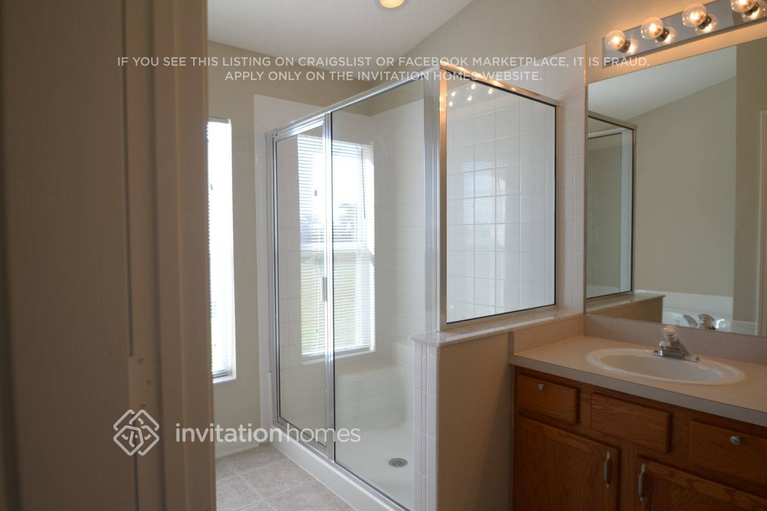 Building Photo - 2210 Shelbourne Ct