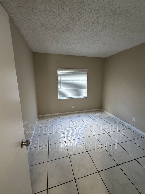 Building Photo - 11441 NW 35th St