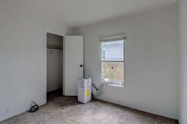 Building Photo - 11727 Greensbrook Forest Dr
