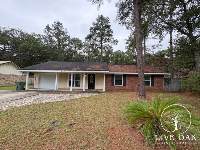 Building Photo - 111 Deann Dr