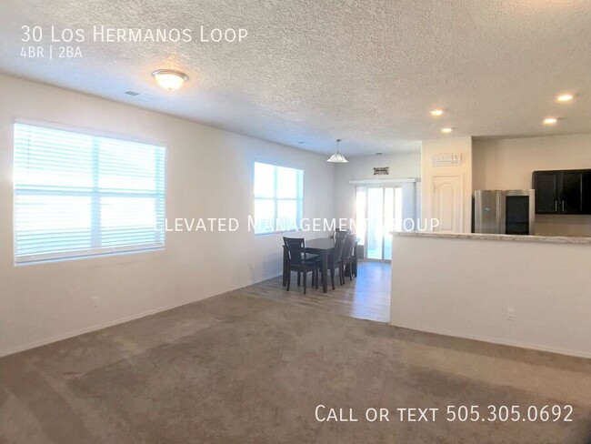 Building Photo - Spacious 4 Bedroom Los Lunas Home. Open la...