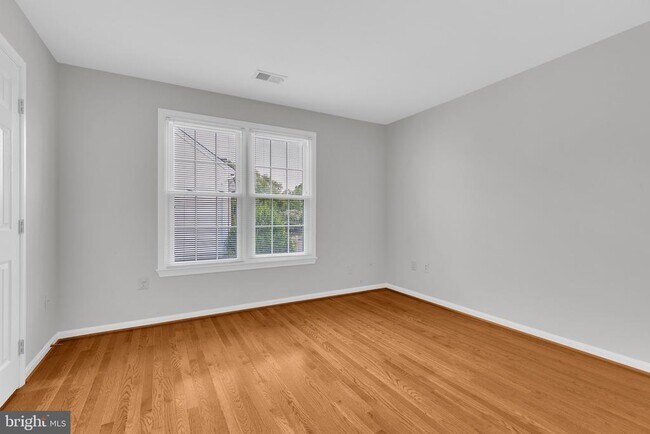 Building Photo - 13072 Autumn Willow Dr