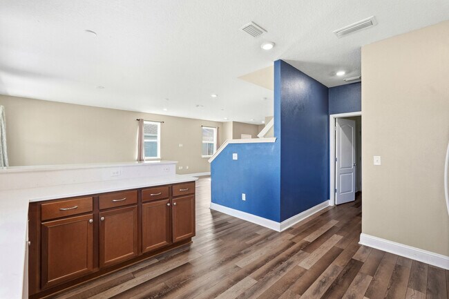 Building Photo - 216 Santorini Ct