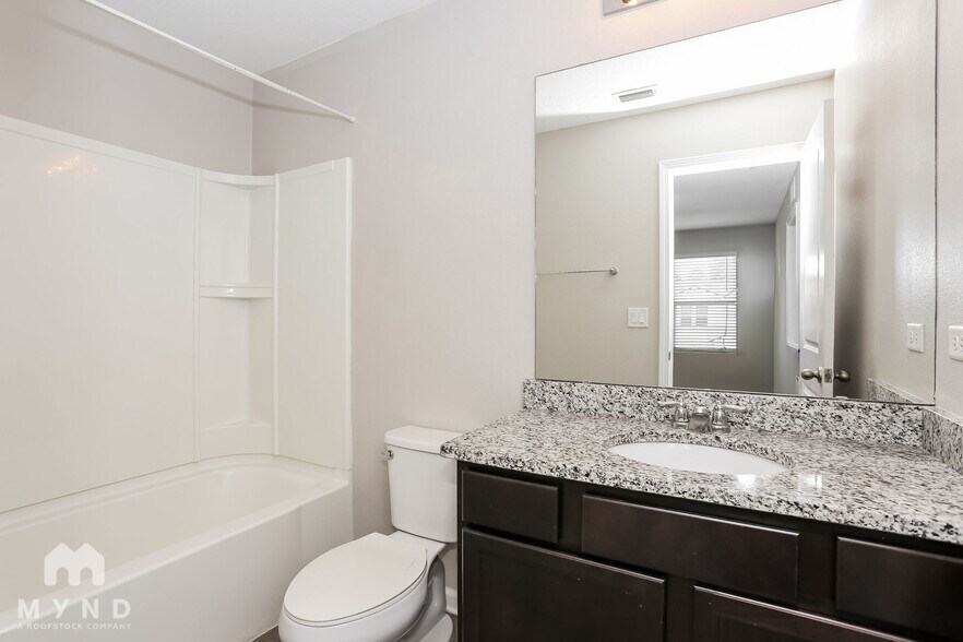 Building Photo - 793 Henley Ct