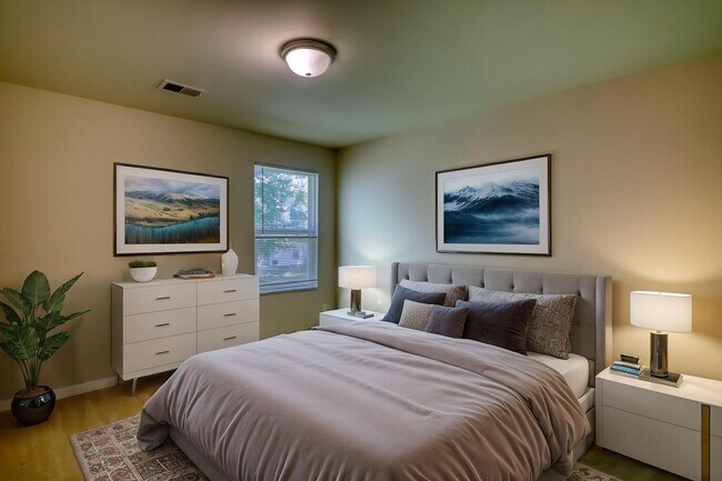 Building Photo - Charming 3BR House in Hampton
