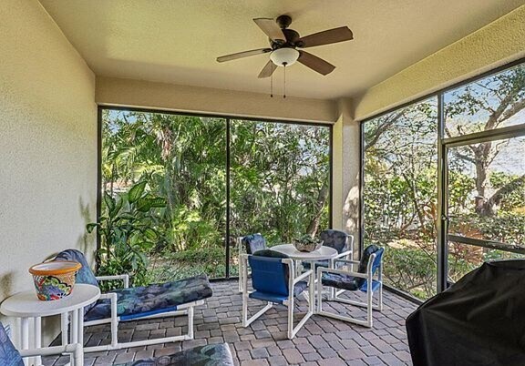 Building Photo - 121 Seminole Ln