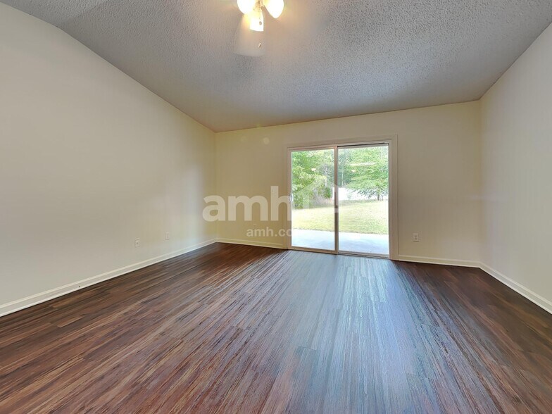 Building Photo - 11127 Lauren Oak Ln