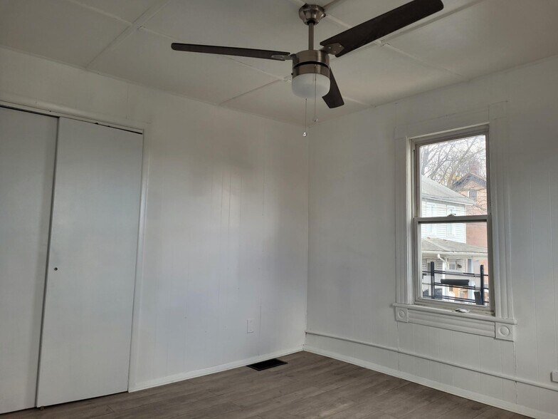 Building Photo - 366 North St