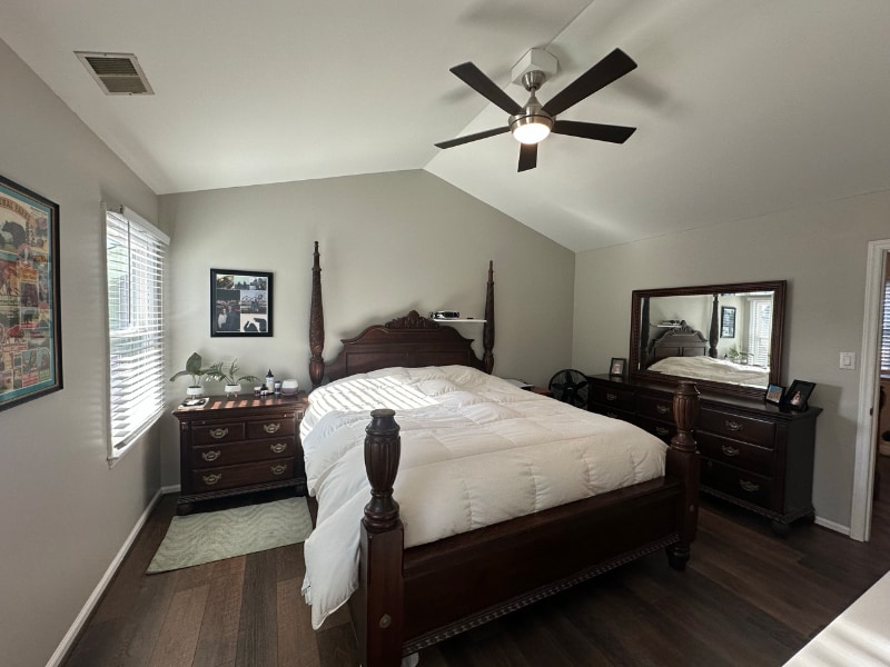 Building Photo - 9129 Kings Canyon Dr