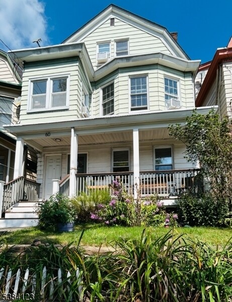 Primary Photo - 60 James St