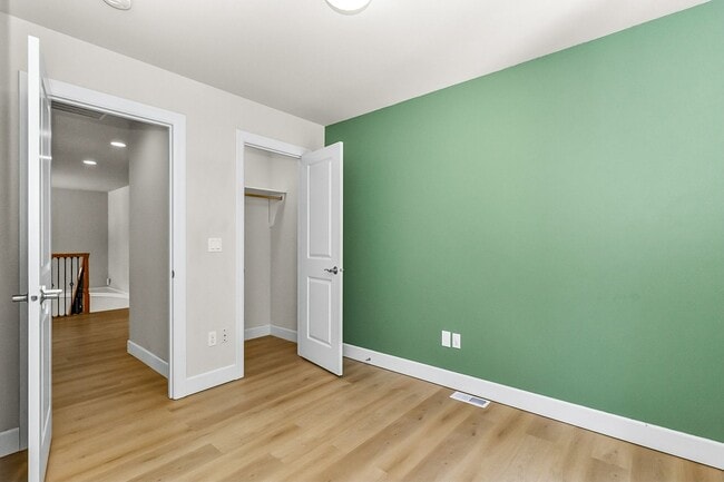 Building Photo - 6.6 Acre Retreat