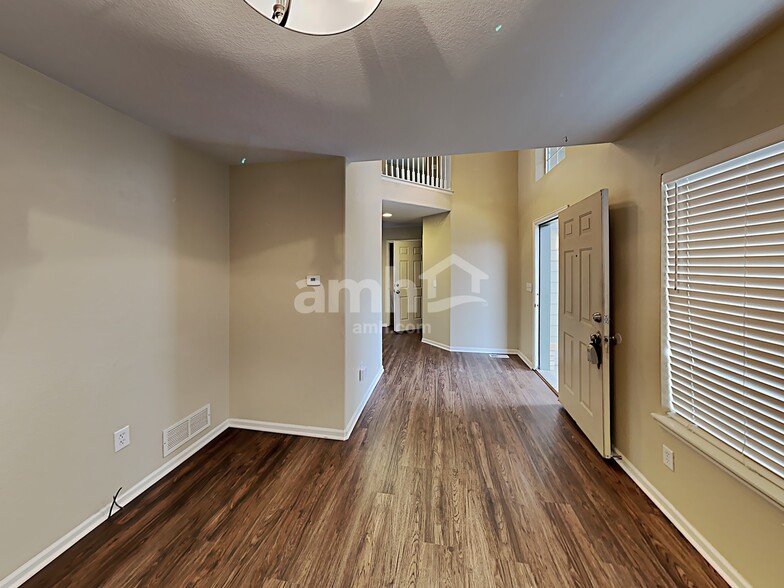 Building Photo - 161 Terra Vista St