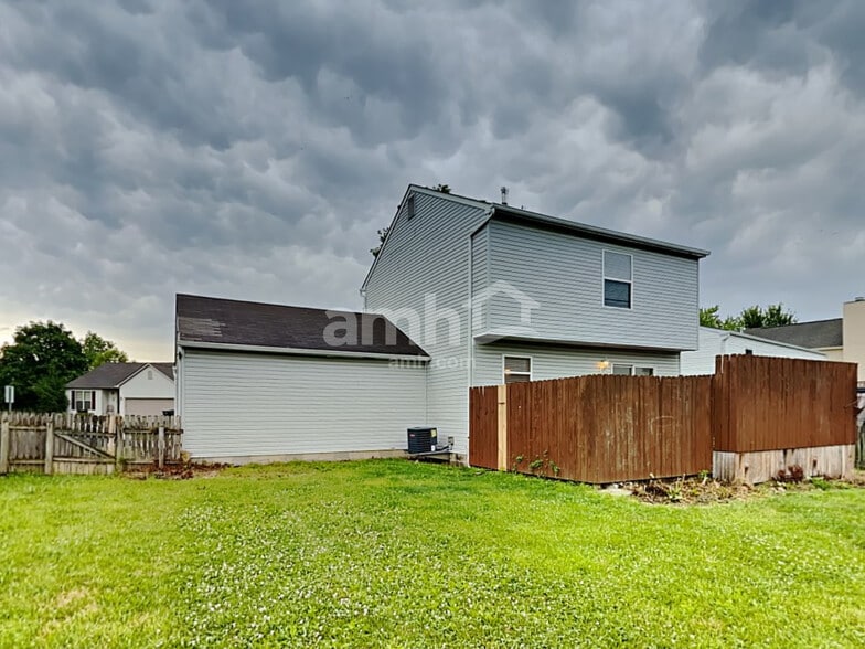 Building Photo - 3019 Olson Pl