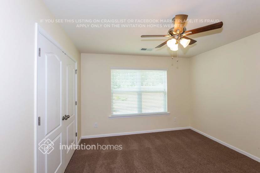 Building Photo - 6036 Thorburn Way