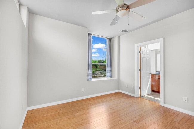 Building Photo - 5325 Sendero Hills Pkwy