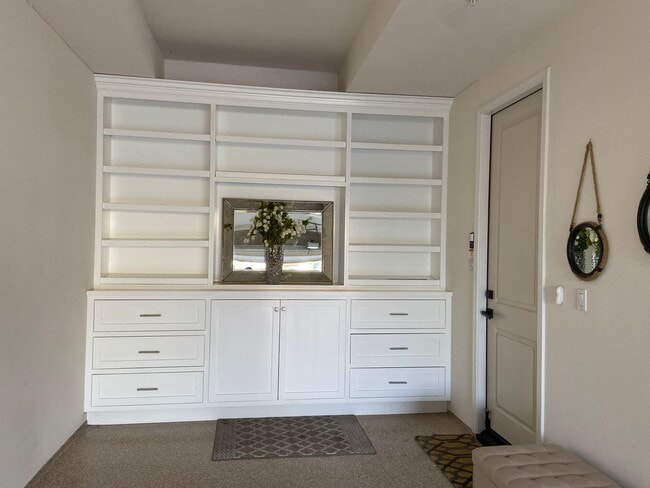 Building Photo - Exceptional Remodeled & Professionally Fur...