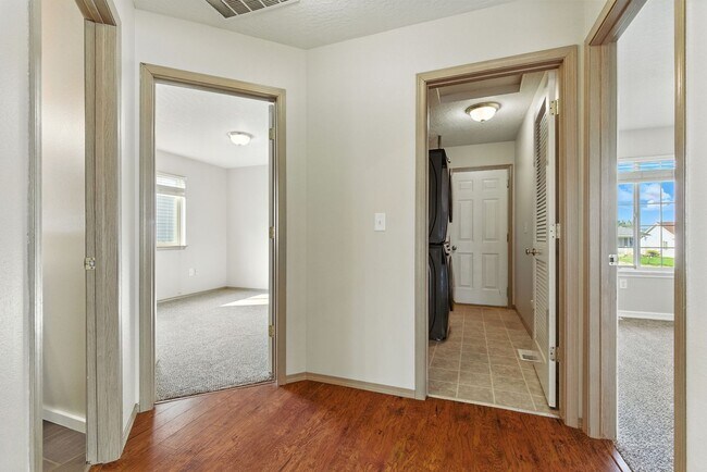 Building Photo - Charming 3 Bedroom Spokane Valley Home – Available Now!