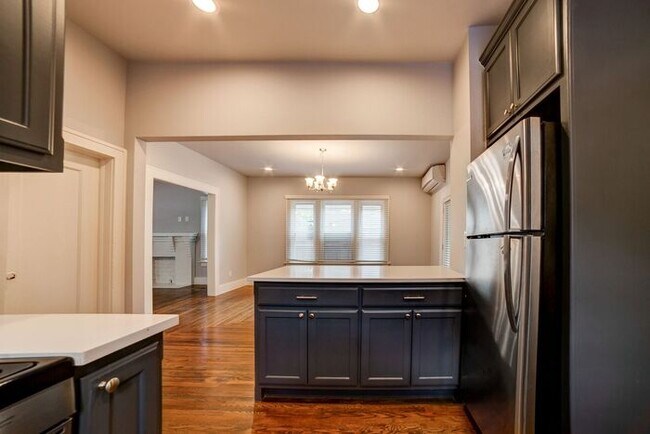Building Photo - 3/2.5 Dream Home With Lots Of Charm