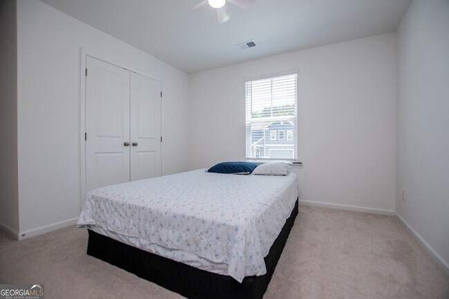 Building Photo - 194 Rivulet Dr