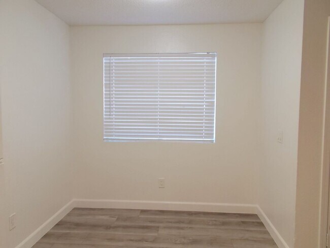 Building Photo - 2732 Alicialynn Way