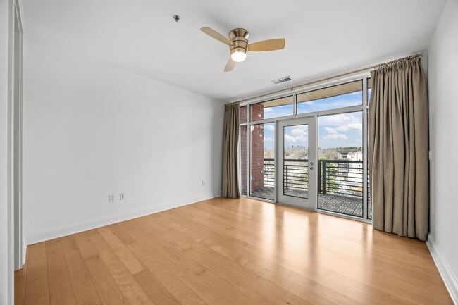 Building Photo - 618 N Boylan Ave