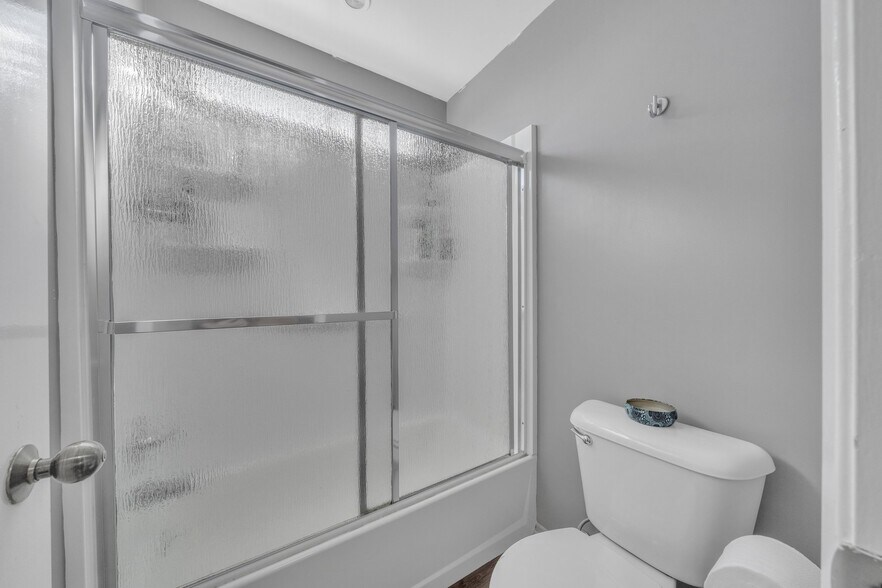 Private shower and toilet for master bathroom - 909 N Sierra Bonita Ave