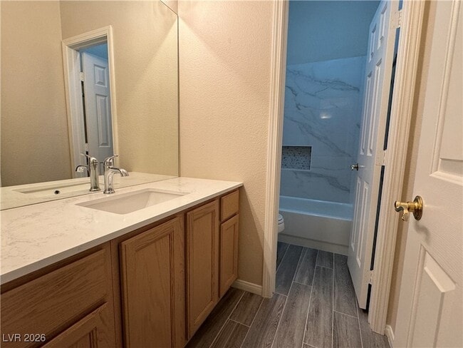 Building Photo - 8625 Desert Bird Dr