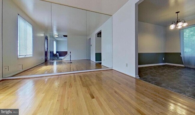 Building Photo - 11103 Teaberry Way Ct