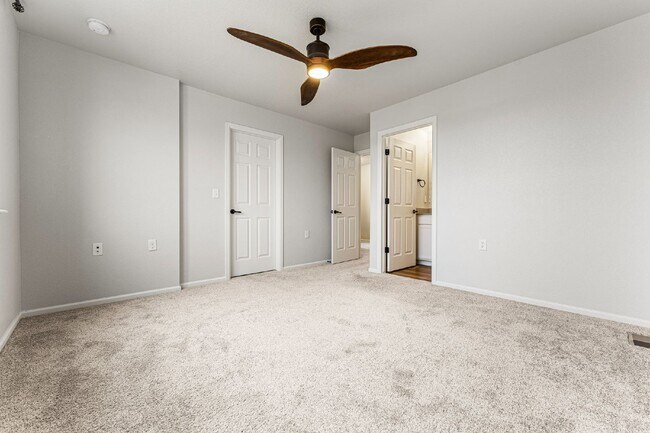 Building Photo - Charming 3-Bedroom Home in Thornton with Spacious Layout and Modern Amenities!