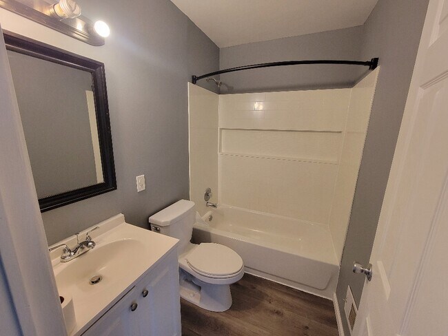 Building Photo - 3571 Wright Ave