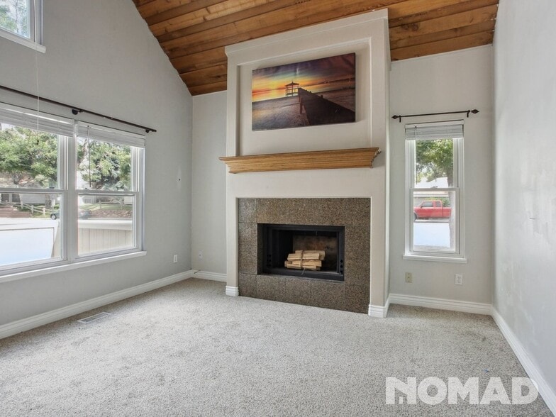 Building Photo - 2629 S Xanadu Way