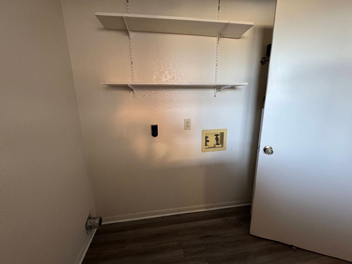 Building Photo - 2202 Hunt Dr