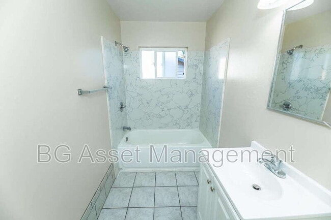 Building Photo - 156 Marina Way