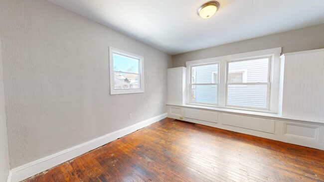 Building Photo - LEASE TO OWN your home! - 3 Bed / 1 Bath i...