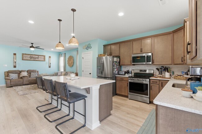 Building Photo - 221 Willie Sanders Dr