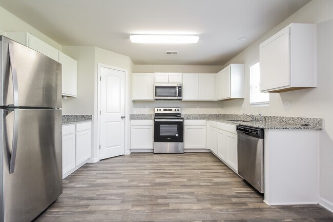 Building Photo - 950 Seay Rd