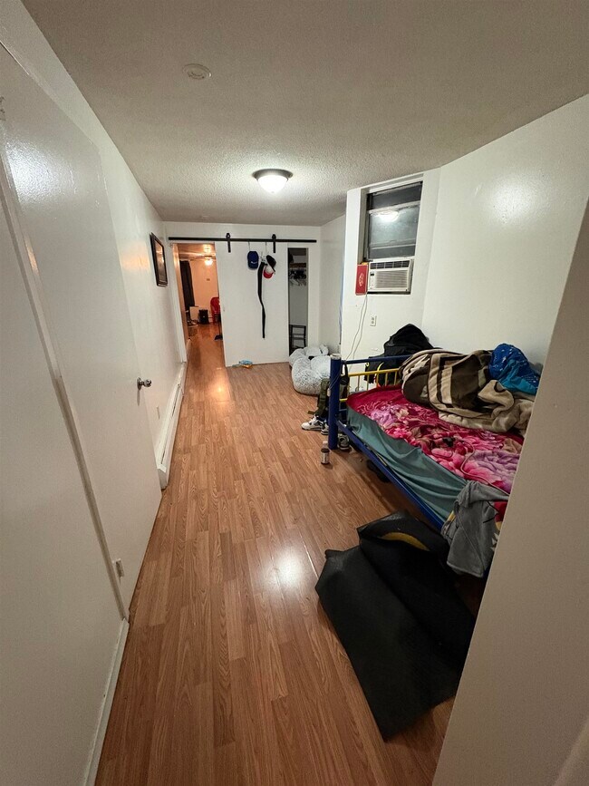 Building Photo - 2509 Central Ave