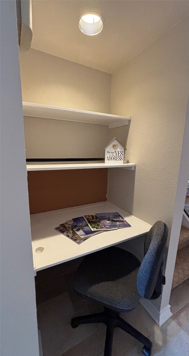 Building Photo - 14515 Wunderlich Dr