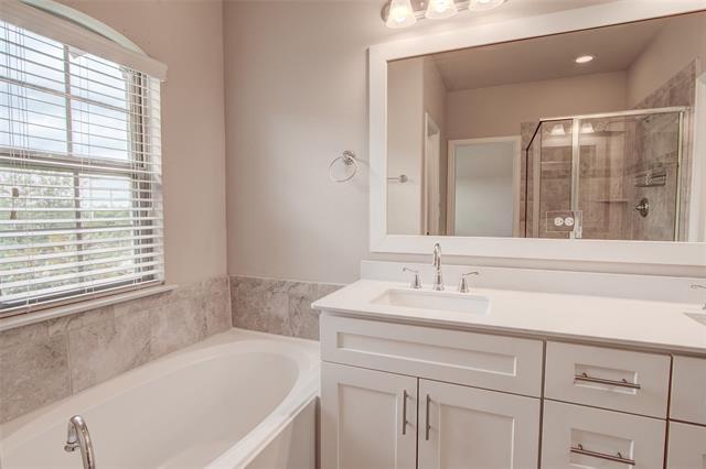 Building Photo - 6156 Rilla St