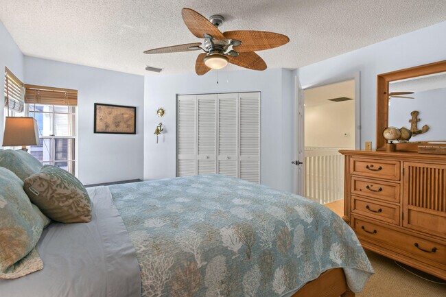 Building Photo - 1216 Ocean Dunes Cir