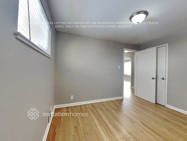 Building Photo - 1410 S Depew St