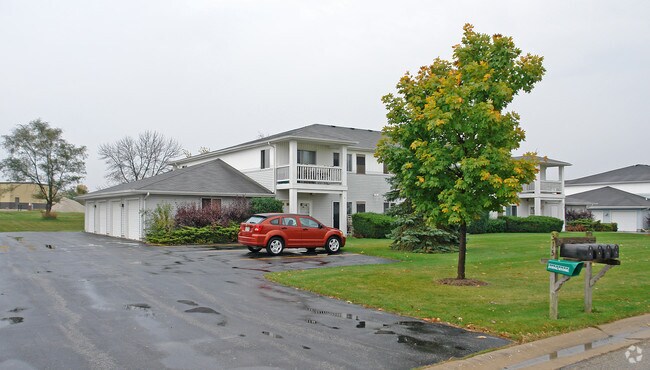 Building Photo - 315 5th St